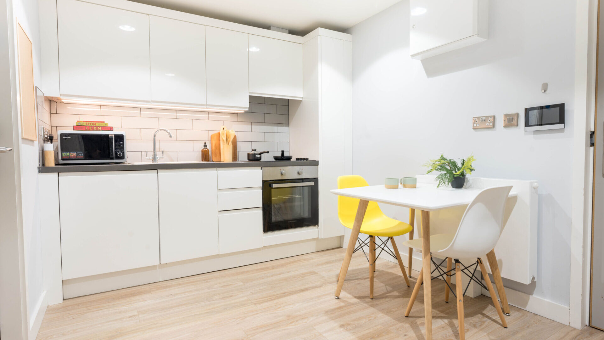 City HideAway Twodio